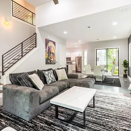 Villa Downtown Mini Mansion - Walk To Rainey